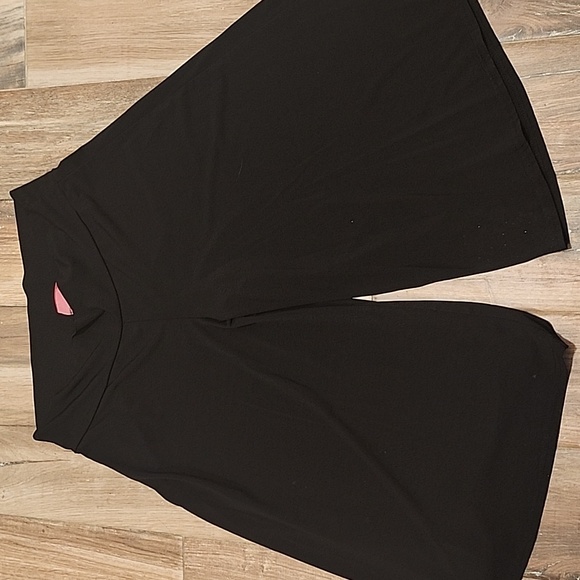 Zoe Beth Shorts Zoey Beth Black Gaucho Women S Shorts Size X Poshmark